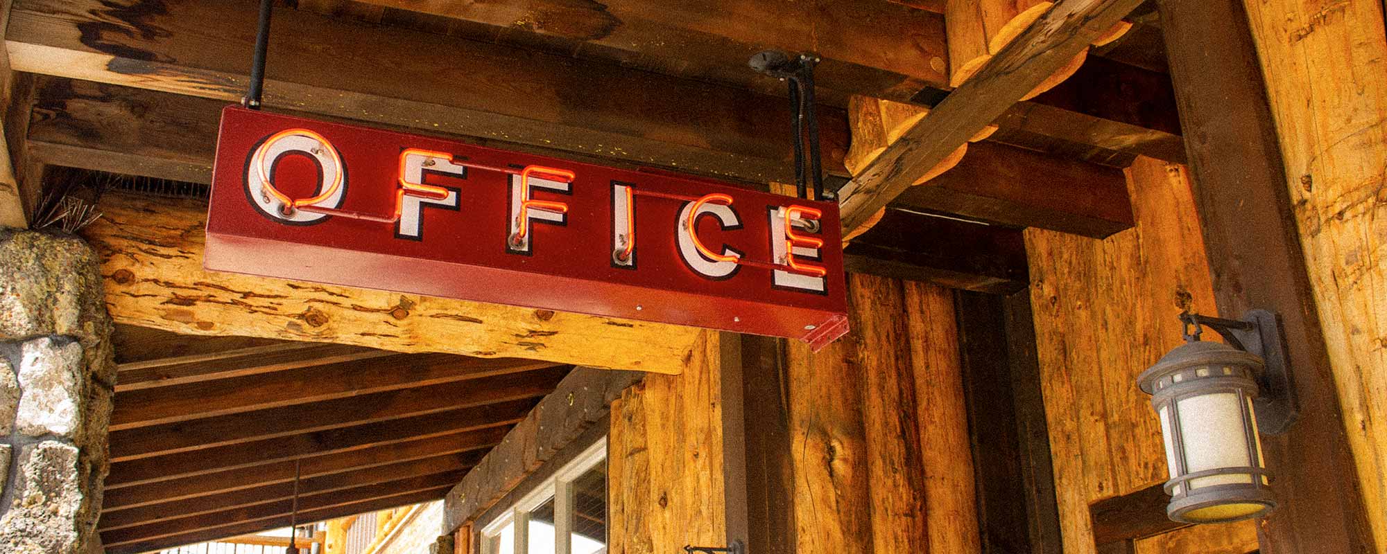 West Yellowstone Lodging & Dining